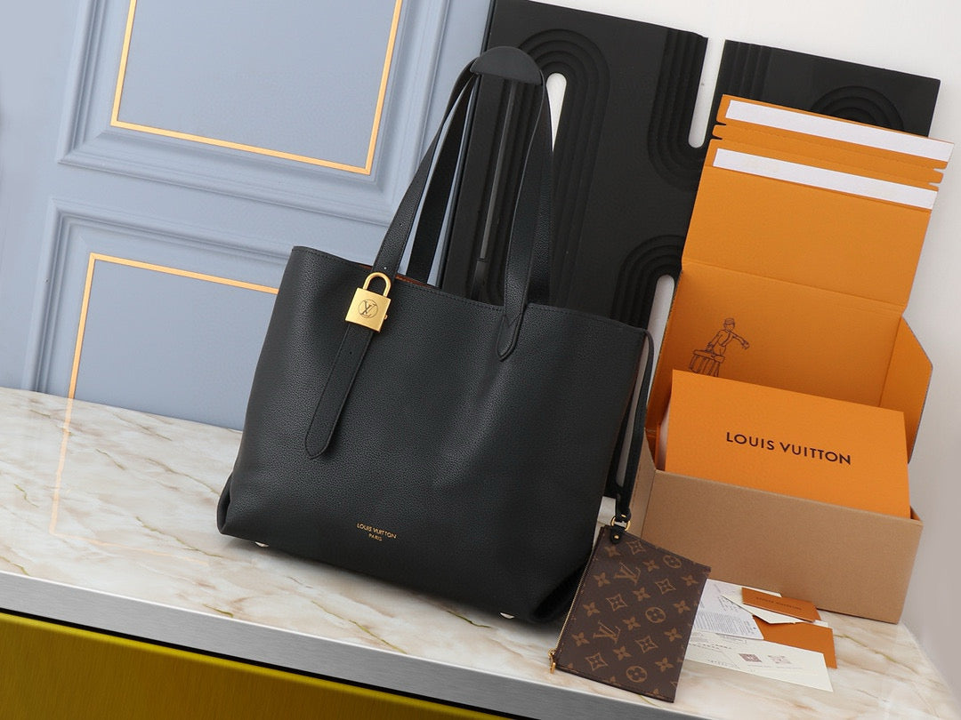 Black Lock Tote