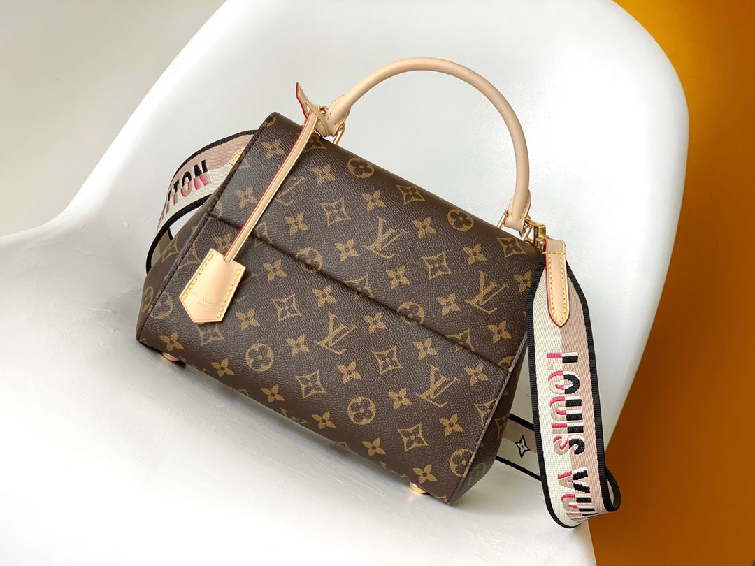 Counter Quality Mono Purse