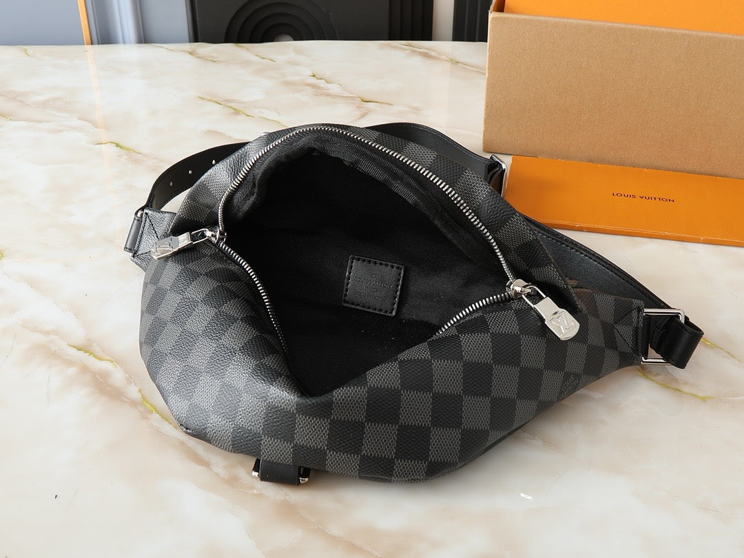 Black Grid Fanny