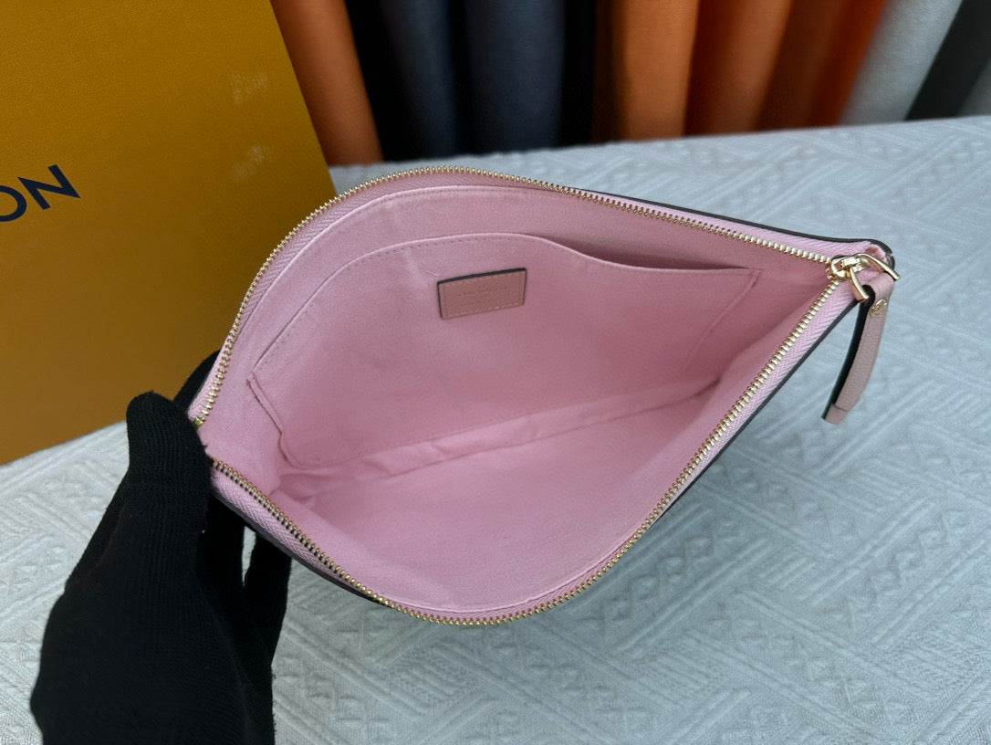 Wristlet