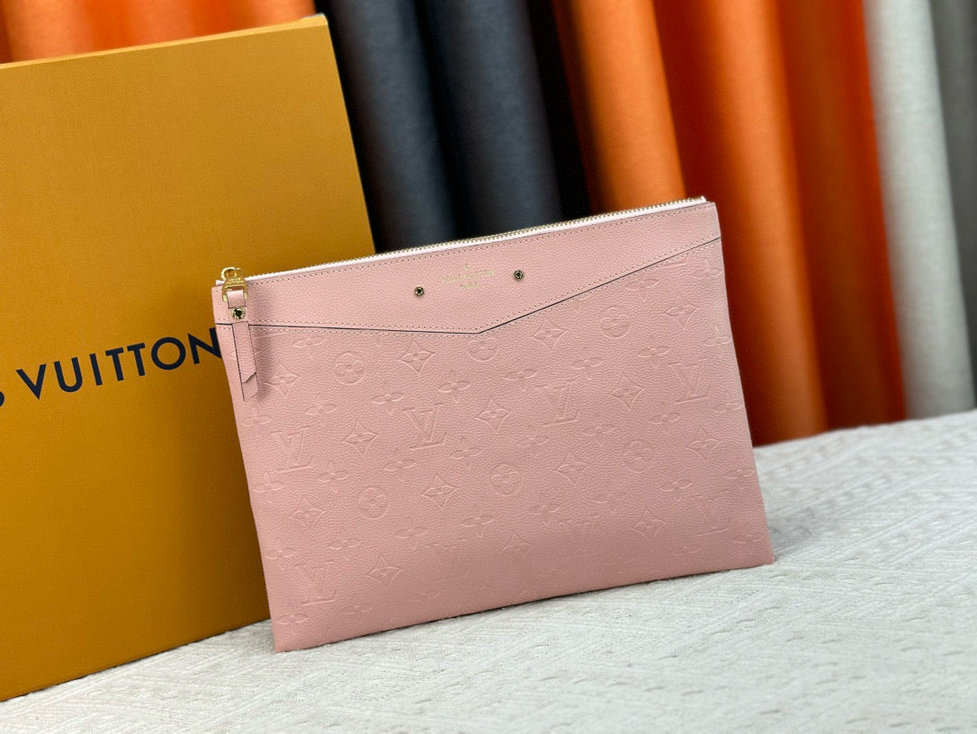 Wristlet