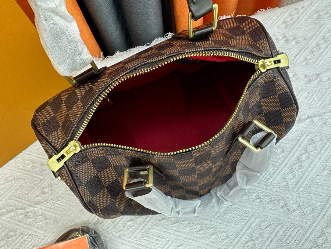 Brown Checkered Speedy