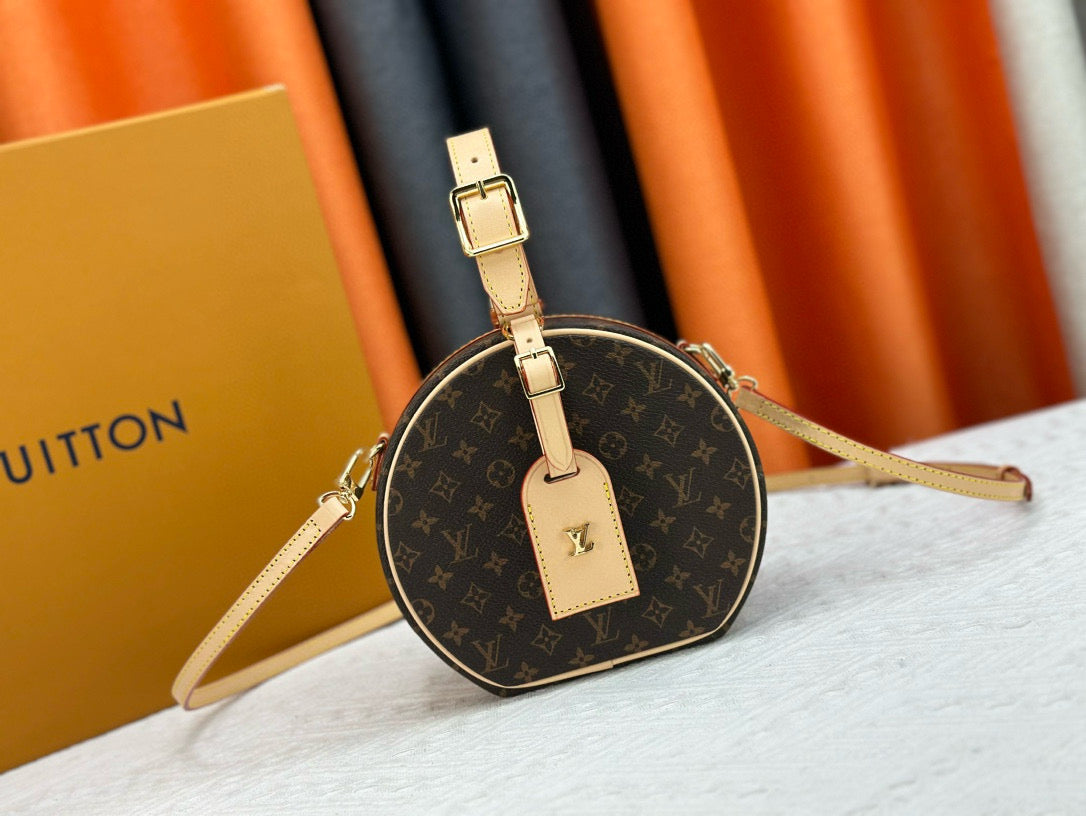 Circle Purse
