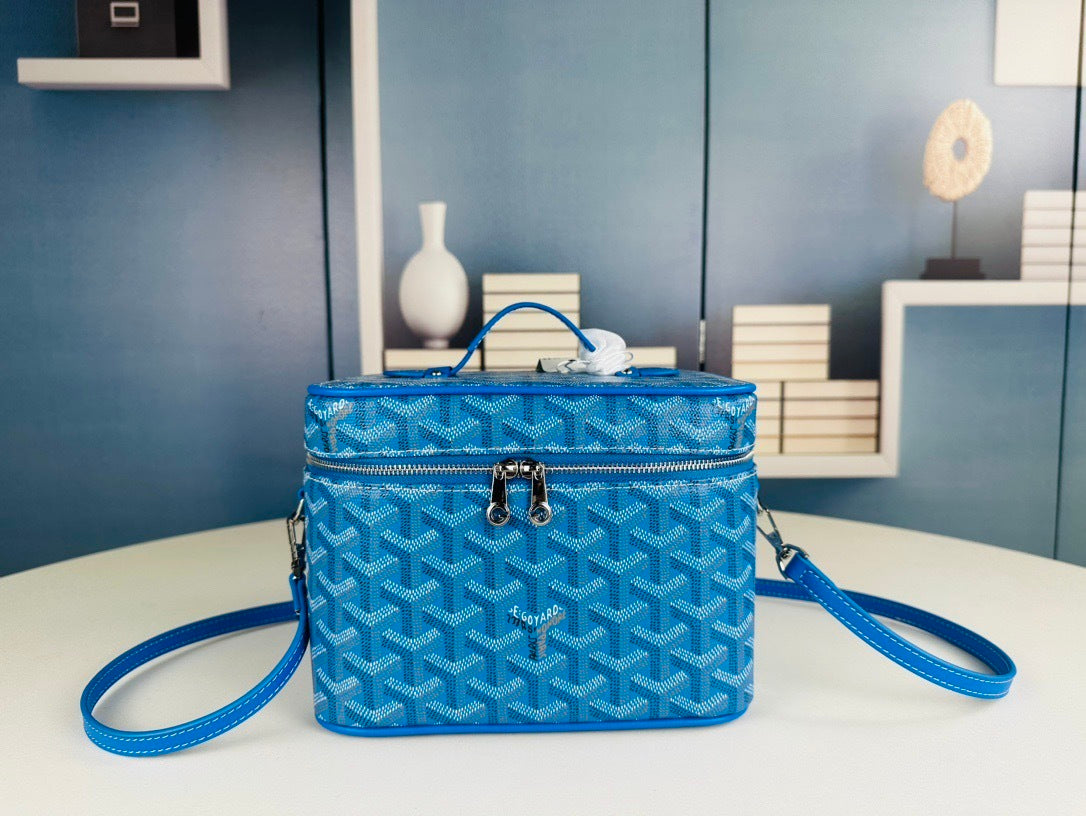 Makeup bag