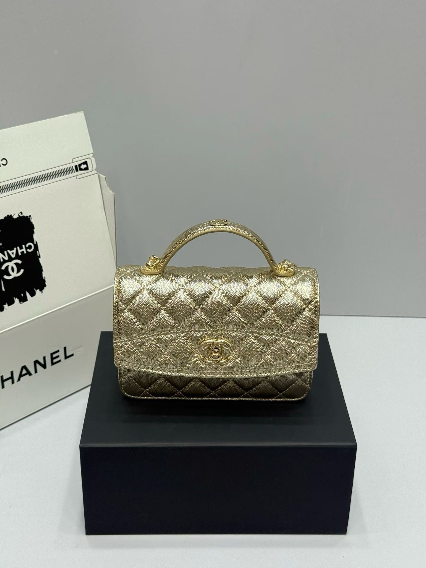Classy Crossbody