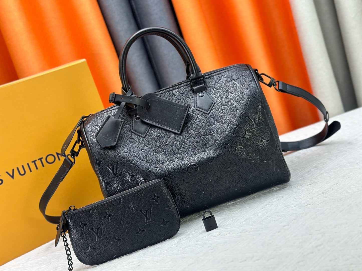 Black Speedy 30cm