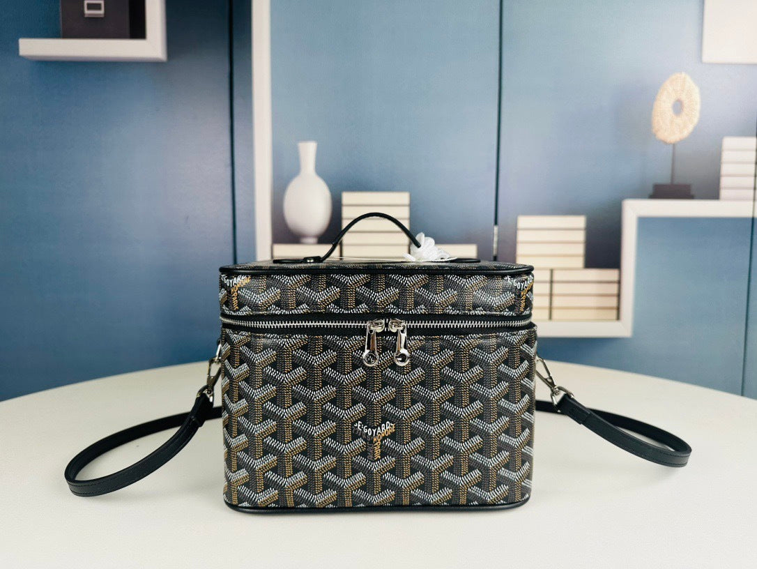 Makeup bag