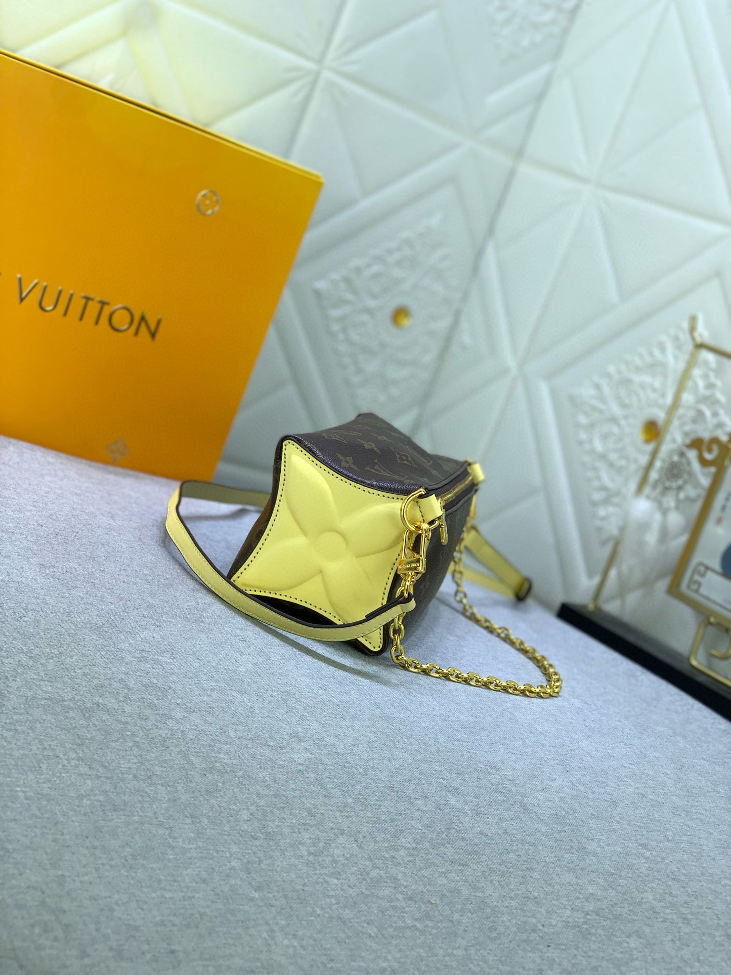 Flower Shape Crossbody