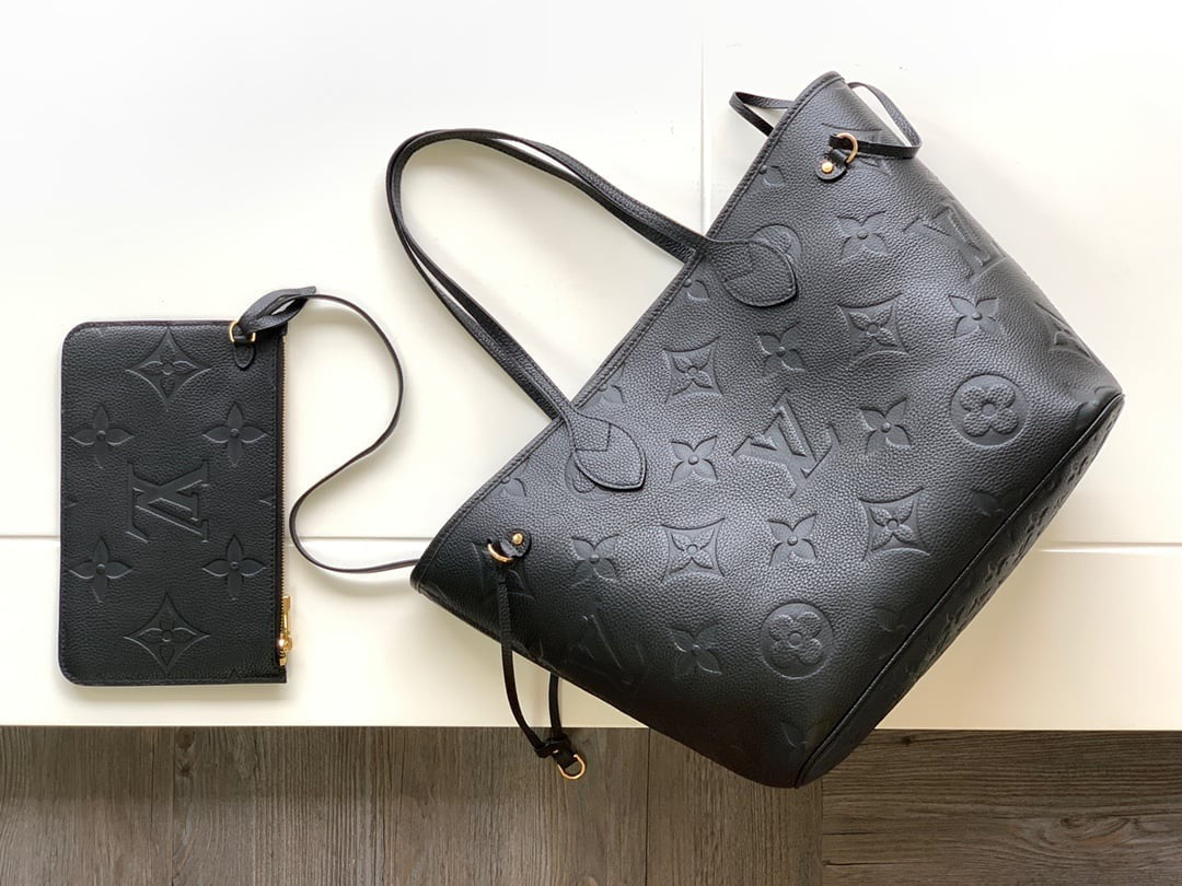 Counter Quality Black Embossed Neverful