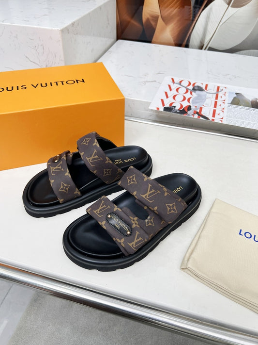 Puffer Sandals