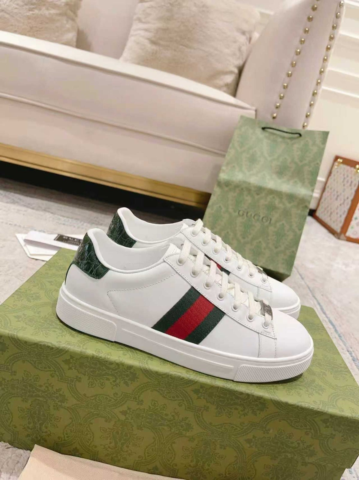 Sneaker