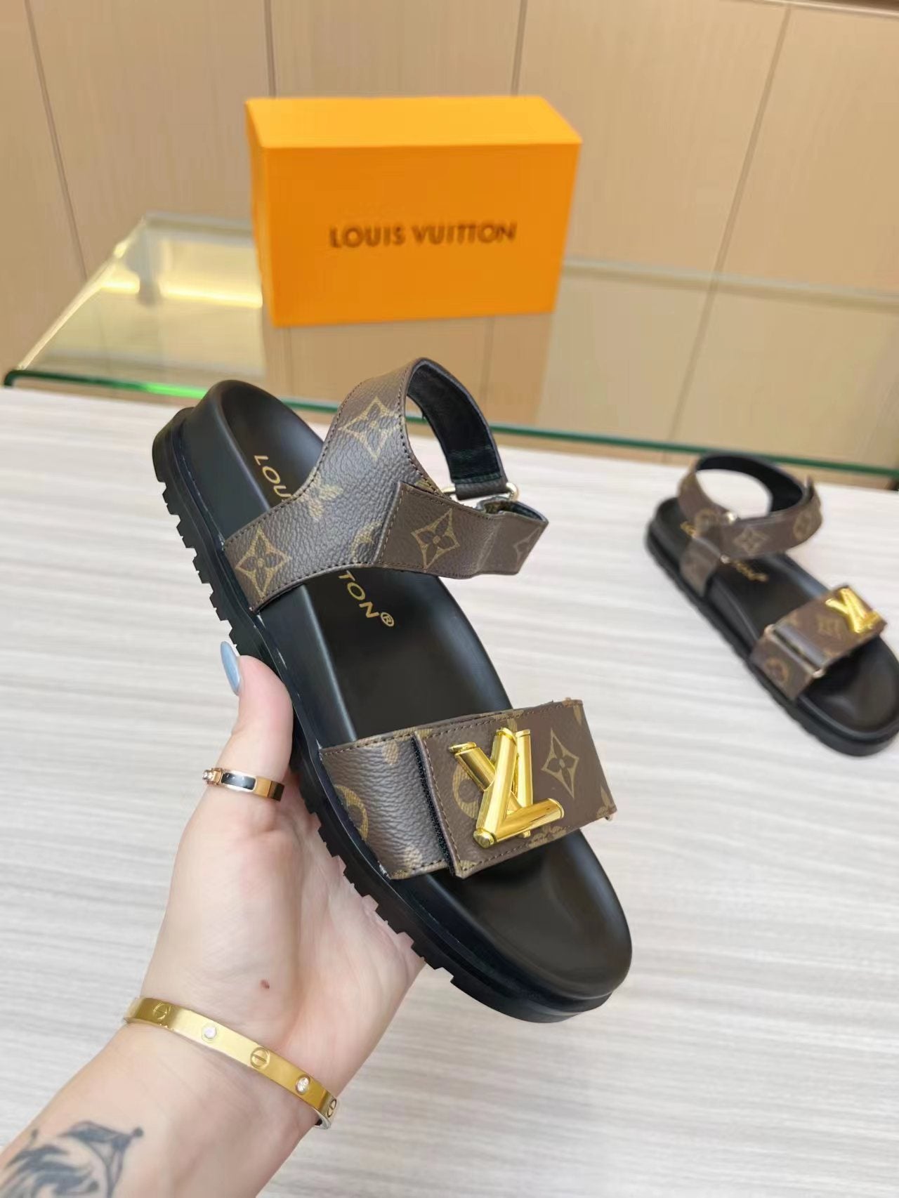 Mono Twist Sandals