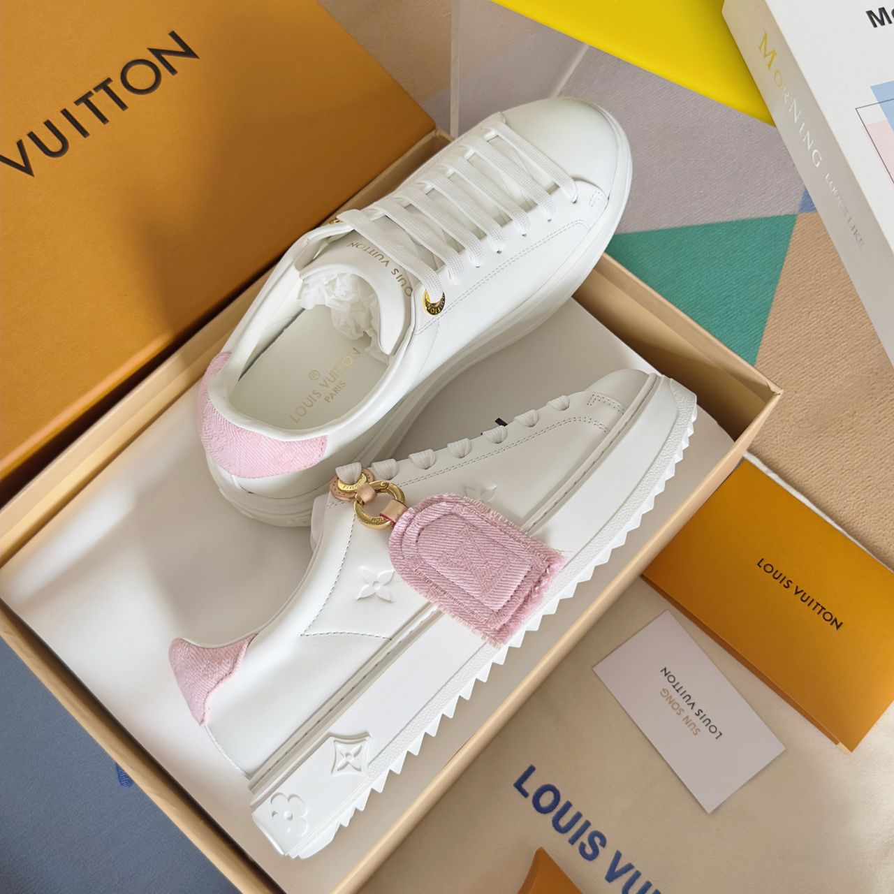 Mirror Quality Sneakers