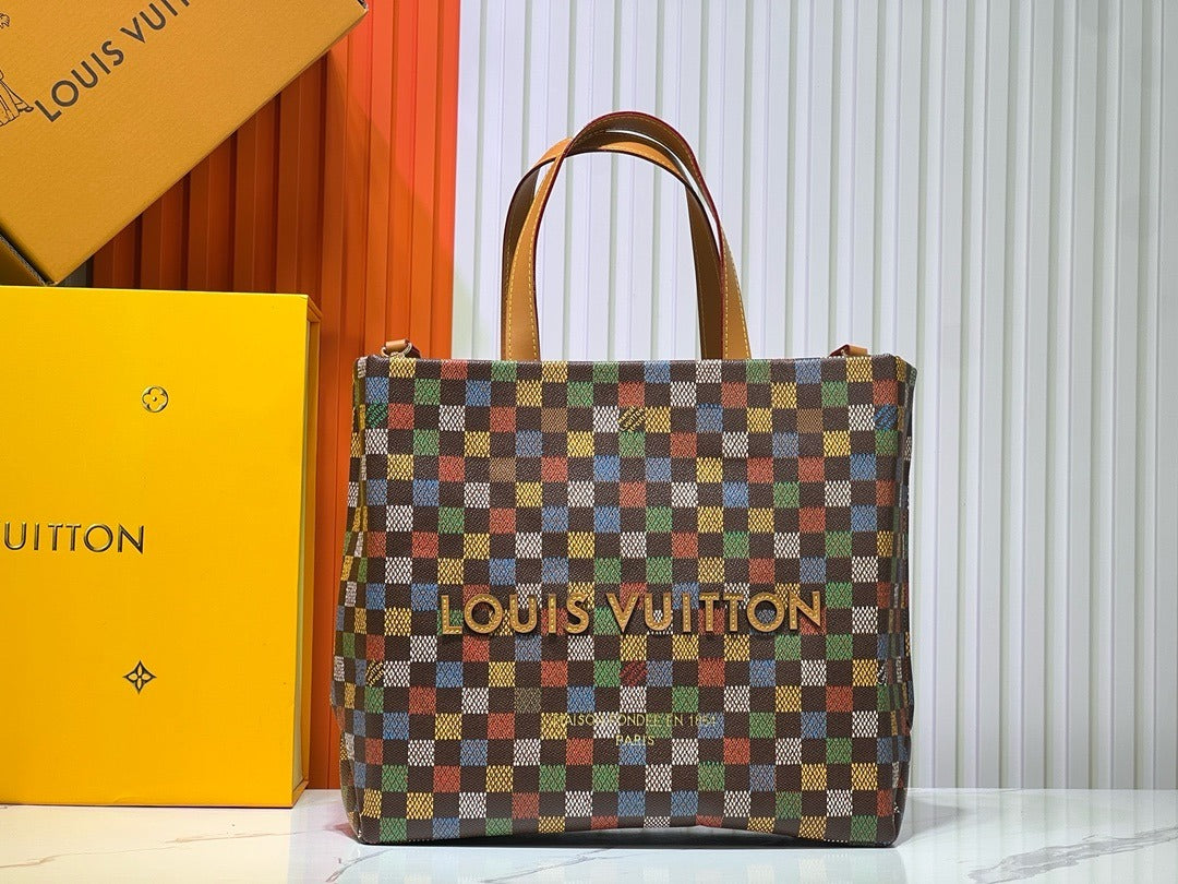 Checkered Over Size Tote